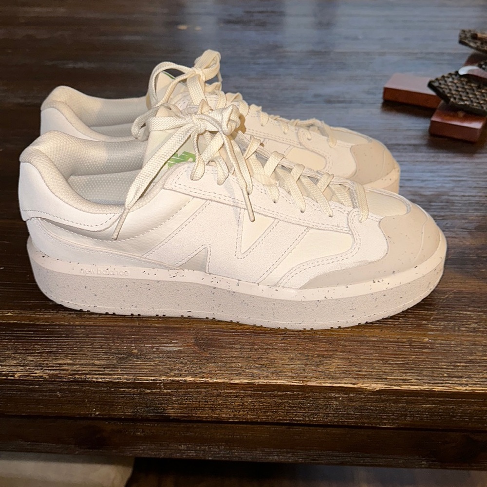 Brand new never worn CT302 New Balance platform tennis shoes